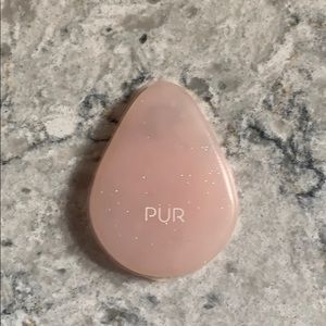 Pür Cosmetics silicone beauty blender